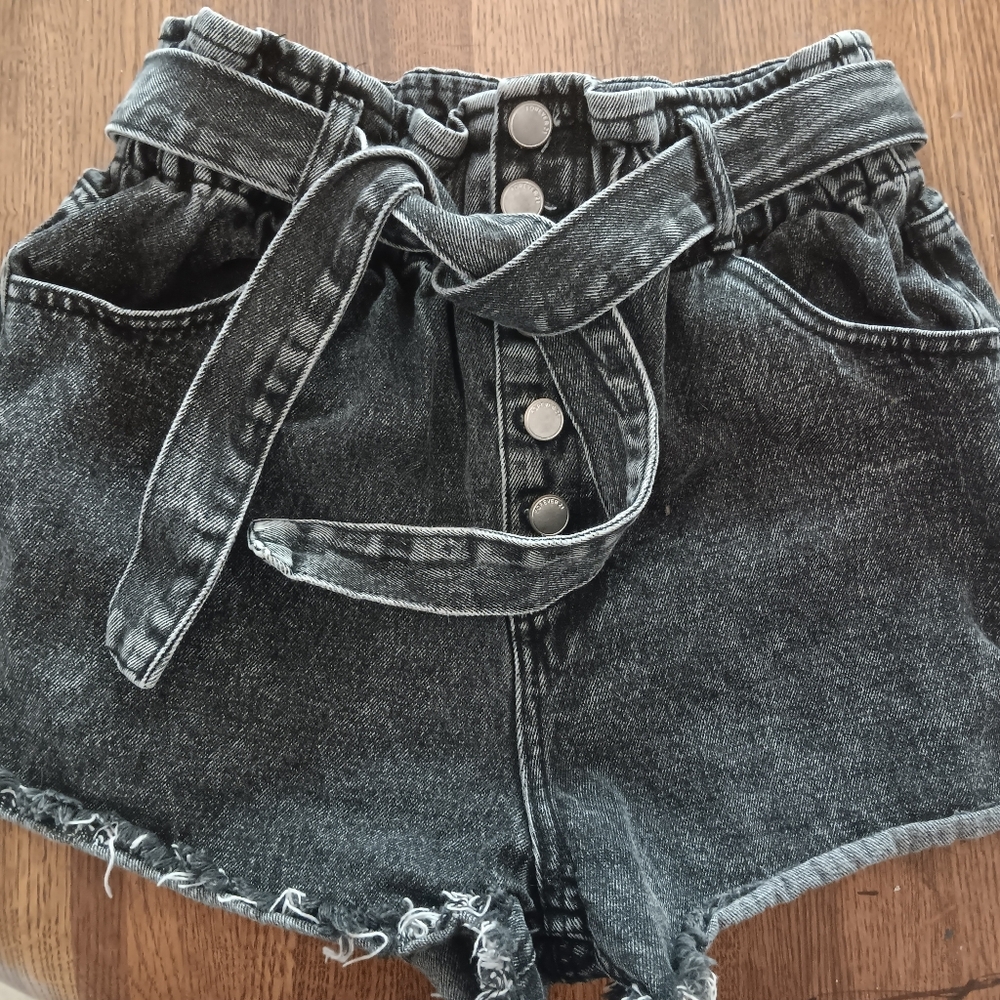 High Rise Shorts Bundle - Picture 2 of 4